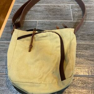 Duluth Trading Company Green/Tan and Brown Crossbody Bag